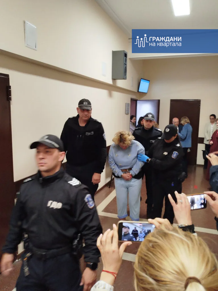 Литовката, която наръга 4-ма души, заминава за психиатричното отделение към затвора в Ловеч